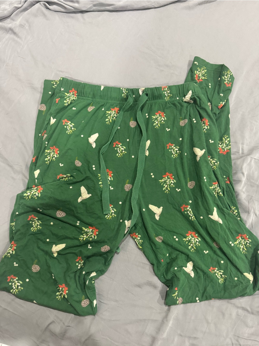Kyte Men’s Green Holiday-Print Drawstring Lounge Pants